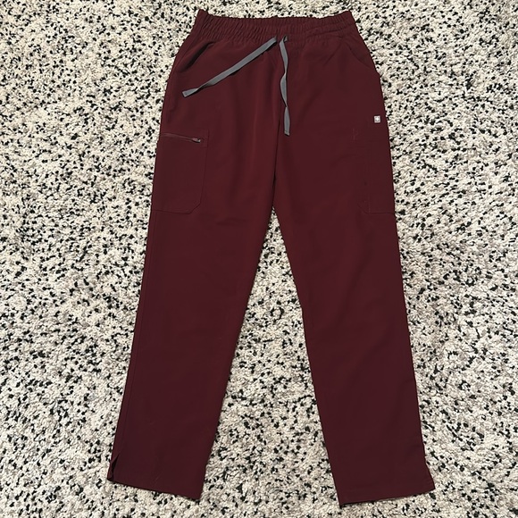 Figs Yola High Waisted Scrub Pant Medium Burgundy EUC - Picture 1 of 7